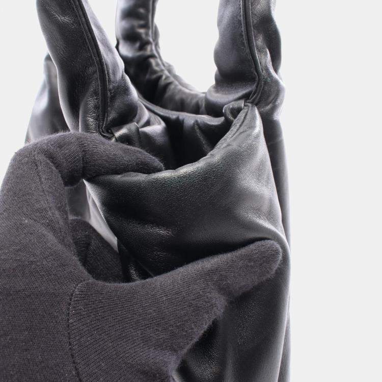 مملوكة مسبقًا Prada Soft Padded Black Leather Handbag