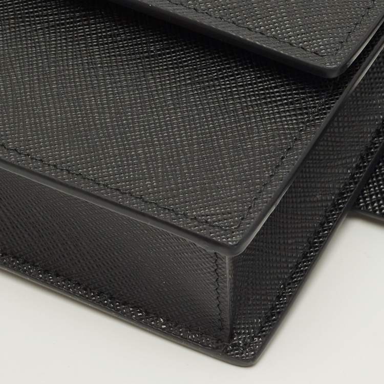 Pre Owned حقيبة خصر برادا جلد سافيانو أسود