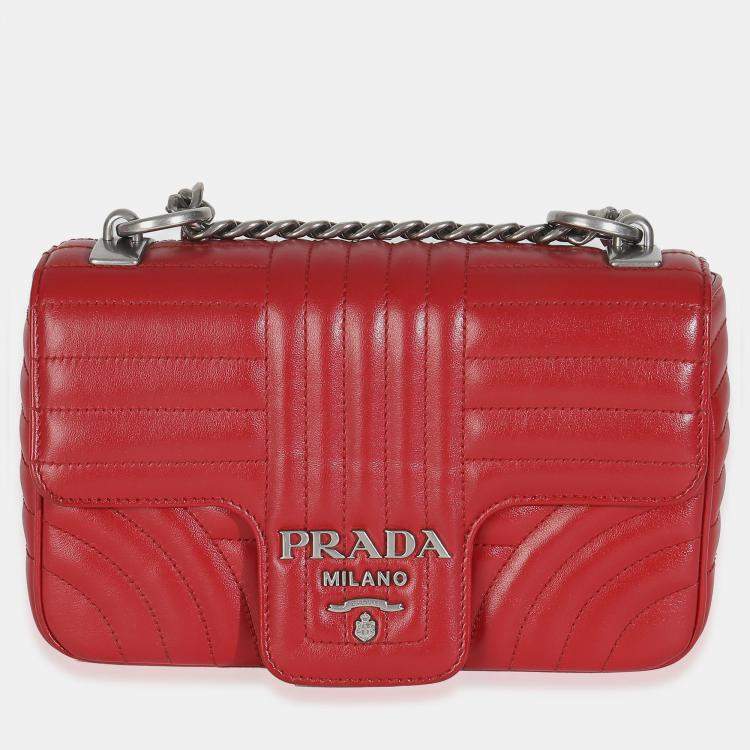 Pre Owned Prada Red Soft Calfskin Impunture Diagramme Medium Chain Flap Bag