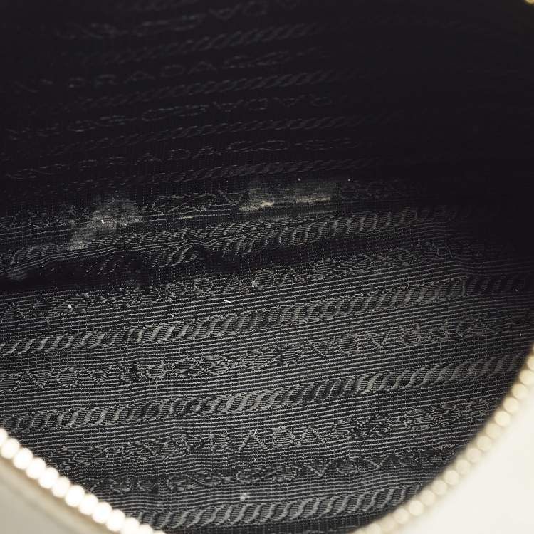 Pre Owned Prada Re-Edition 2005 Off White Saffiano Lux Leather Shoulder Bag