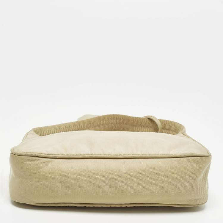 Pre Owned Prada Re-Edition 2000 Cream Nylon Shoulder Bag