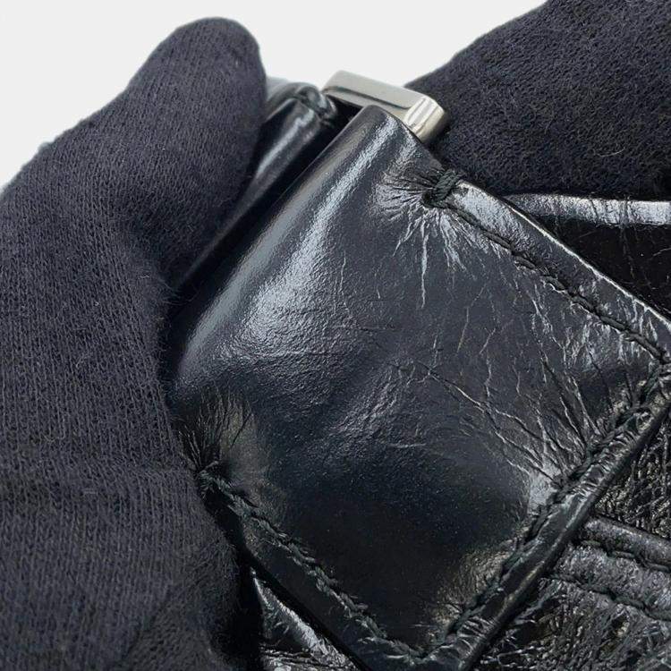 Pre Owned Prada Triangle Calfskin Body Bag Black