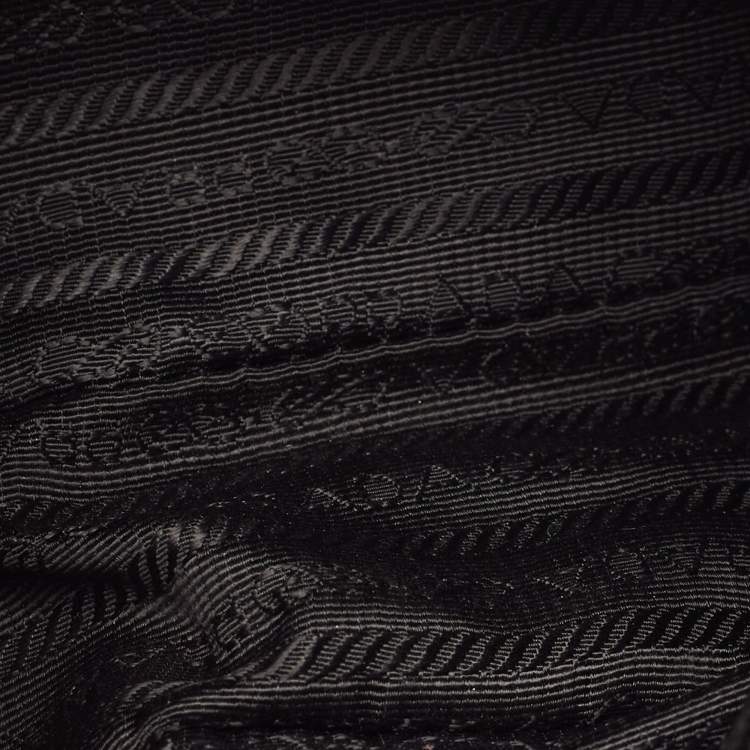 Pre Owned Prada Re-Edition 2000 Black Nylon Shoulder Bag