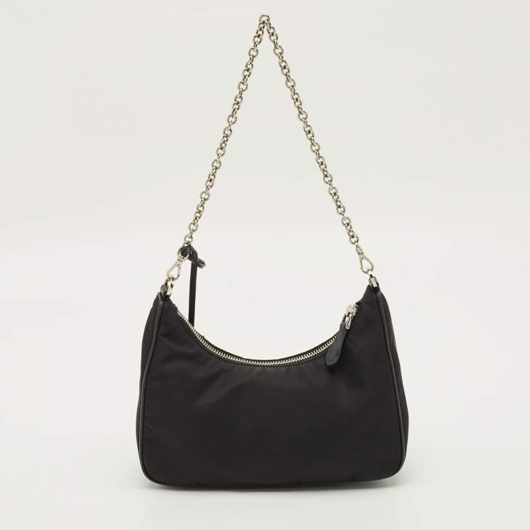 مملوكة مسبقًا Prada Re-Edition 2005 Black Nylon and Saffiano Leather Shoulder Bag