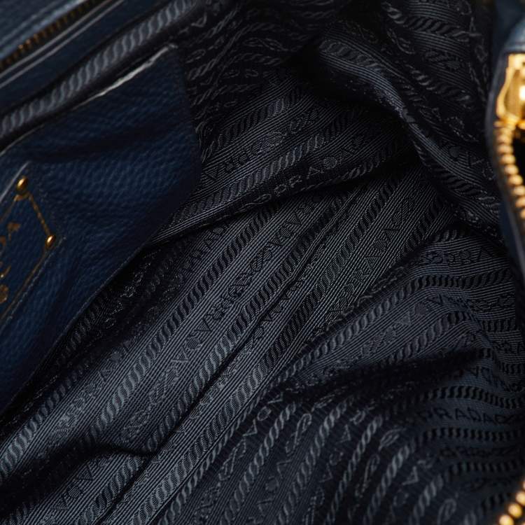 مملوكة مسبقًا Prada Daino Navy Blue Leather Shopper Tote