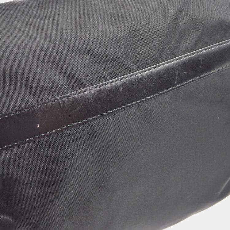 مملوكة مسبقًا Prada Black Nylon Crossbody Bag