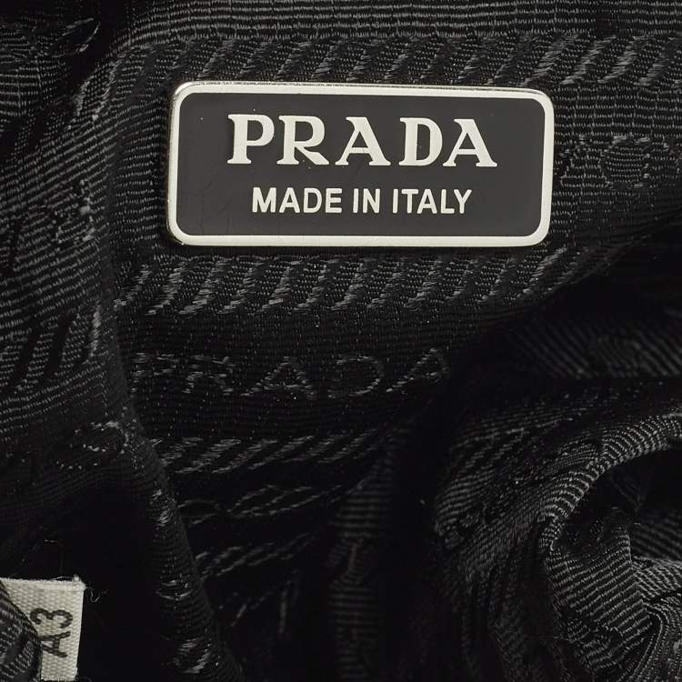 Pre Owned Prada Re-Edition 2000 Off White/Black Terrycloth Fabric Shoulder Bag