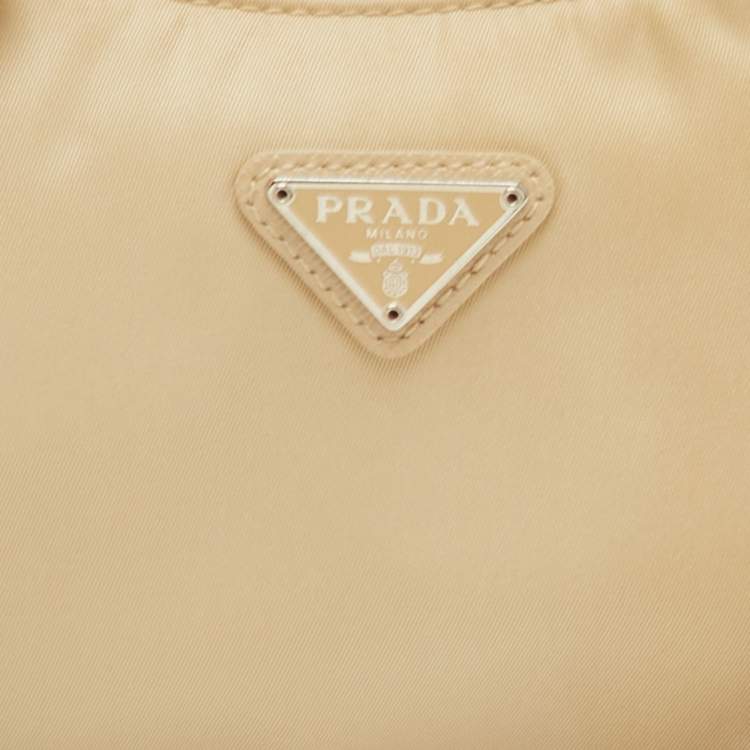 Pre Owned Prada Re-Edition 2005 Desert Beige Tessuto Nylon Shoulder Bag