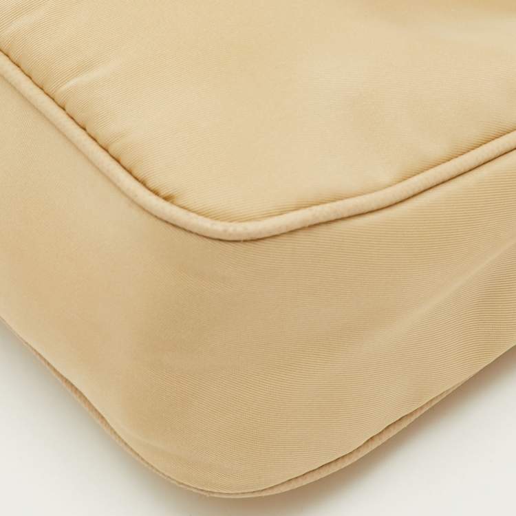 Pre Owned Prada Re-Edition 2005 Desert Beige Tessuto Nylon Shoulder Bag