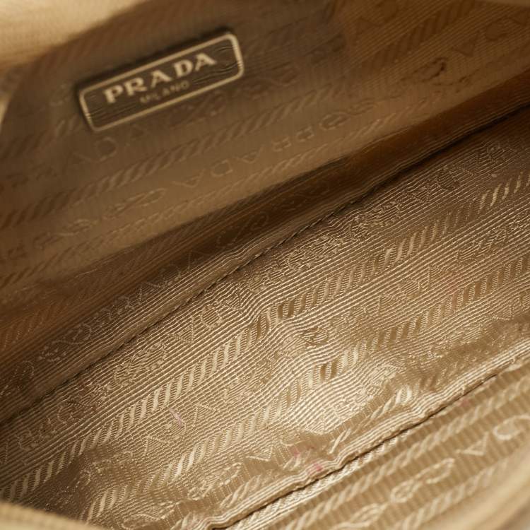 Pre Owned Prada Re-Edition 2000 Cream Nylon Shoulder Bag