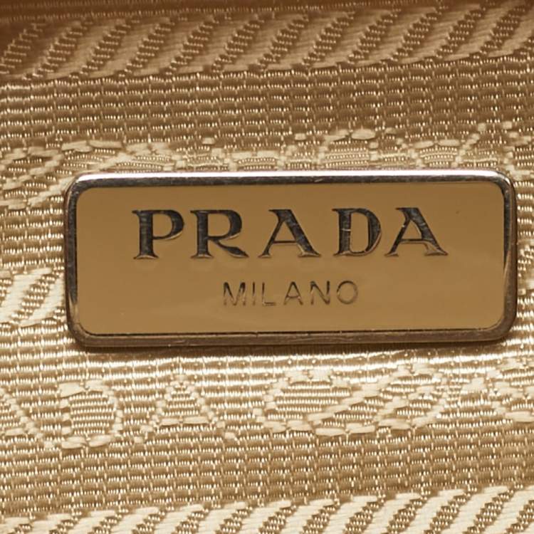 Pre Owned Prada Re-Edition 2000 Cream Nylon Shoulder Bag