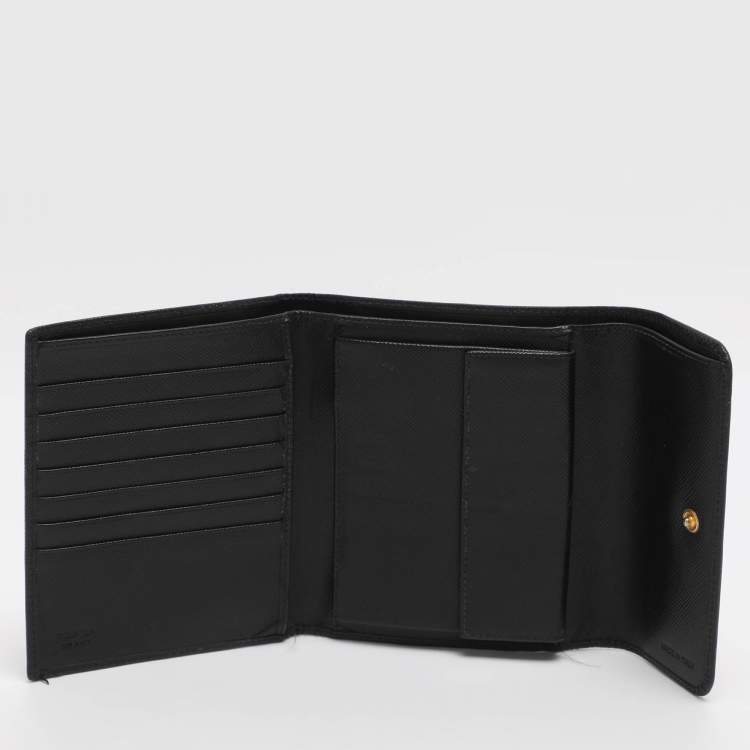Pre Owned Prada Black Saffiano Lux Leather Bifold Wallet
