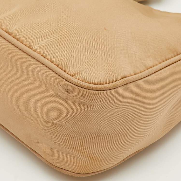 Pre Owned Prada Re-Edition 2005 Beige Nylon Shoulder Bag