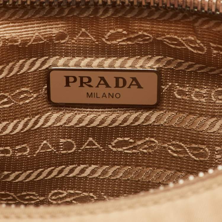 Pre Owned Prada Re-Edition 2005 Beige Nylon Shoulder Bag