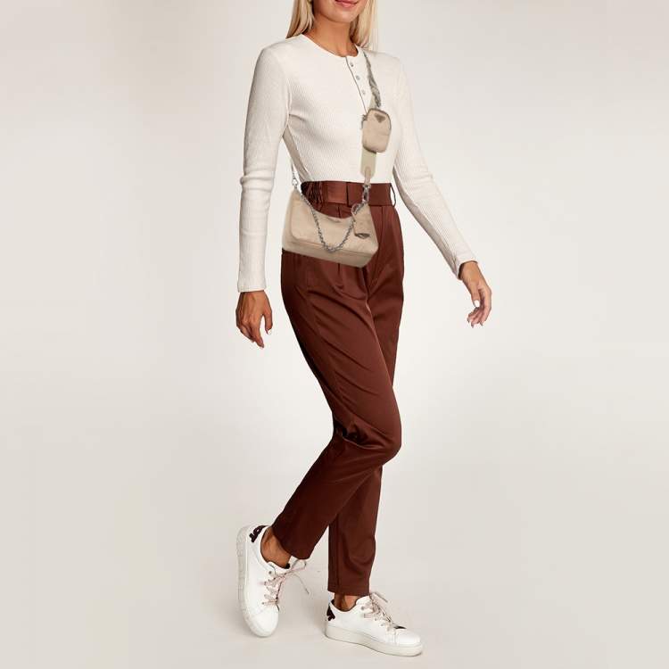 Pre Owned Prada Re-Edition 2005 Beige Nylon Shoulder Bag