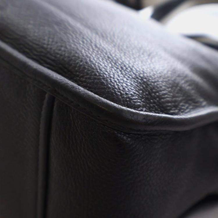 مملوكة مسبقًا Prada Medium Vitello Daino Black Crossbody Bag