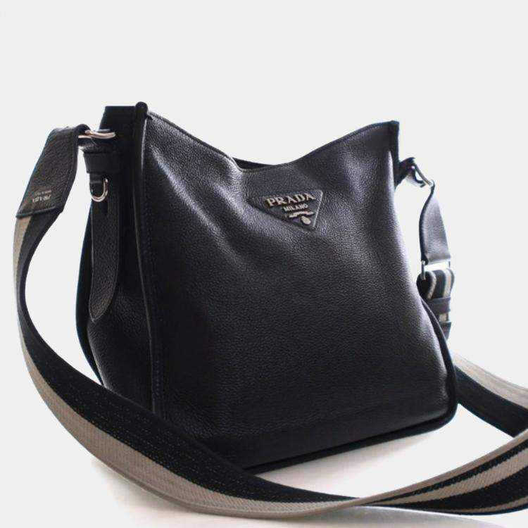 مملوكة مسبقًا Prada Medium Vitello Daino Black Crossbody Bag