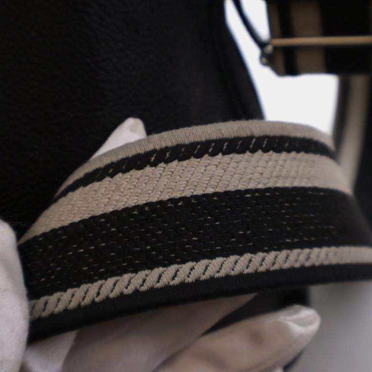 مملوكة مسبقًا Prada Medium Vitello Daino Black Crossbody Bag