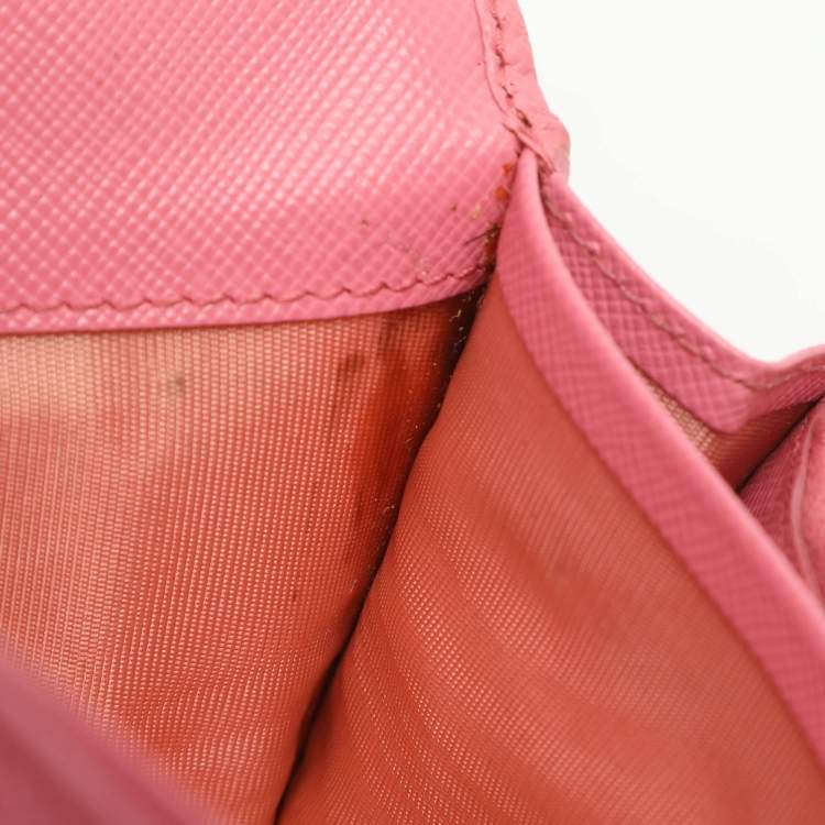 مملوكة مسبقًا Prada Pink Saffiano Leather Wallets