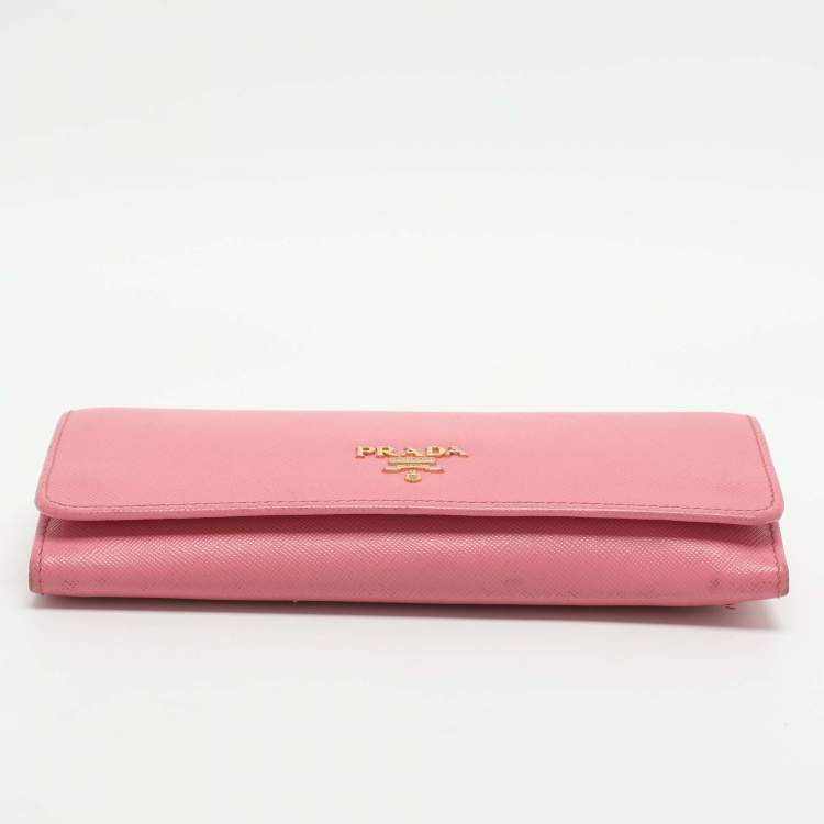 مملوكة مسبقًا Prada Pink Saffiano Leather Wallets