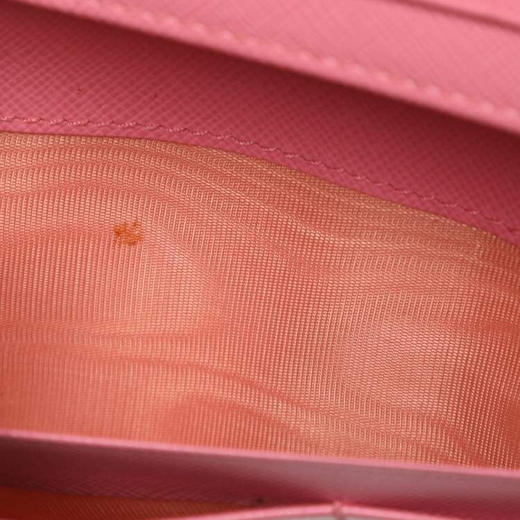 مملوكة مسبقًا Prada Pink Saffiano Leather Wallets