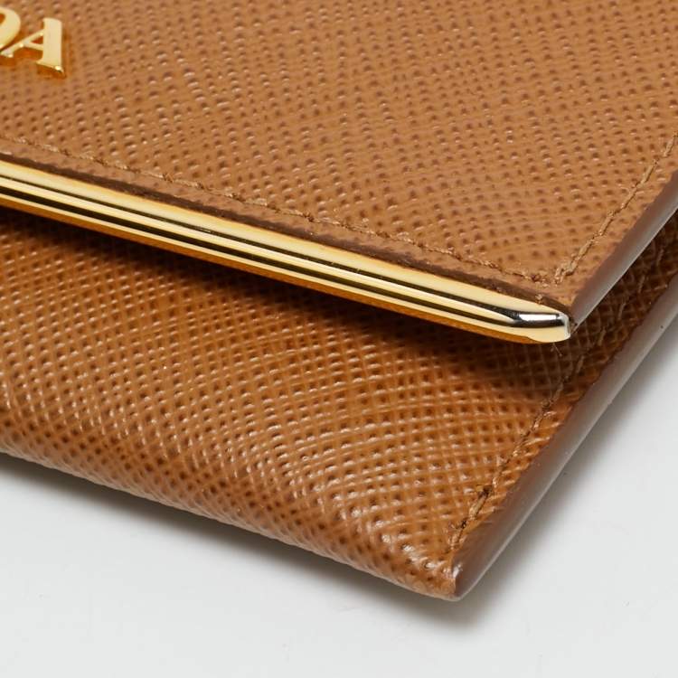 Pre Owned حامل بطاقات بغطاء جلد سافيانو بني برادا