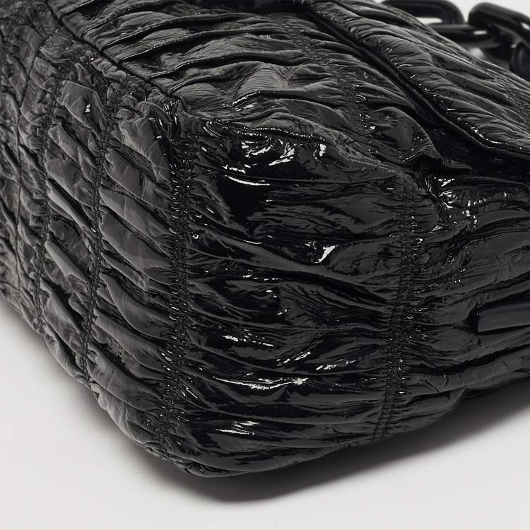 Pre Owned Prada Gaufre Black Gaufre Patent Leather Chain Shoulder Bag