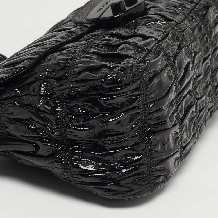 Pre Owned Prada Gaufre Black Gaufre Patent Leather Chain Shoulder Bag