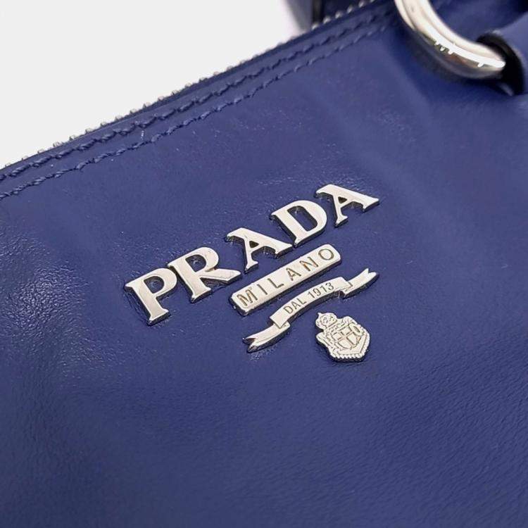 مملوكة مسبقًا Prada Blue Leather tote and shoulder bag