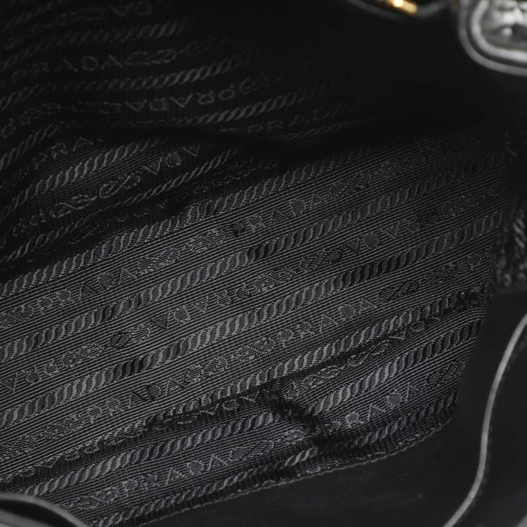 مملوكة مسبقًا Prada Black Nappa Gaufre Leather Tote