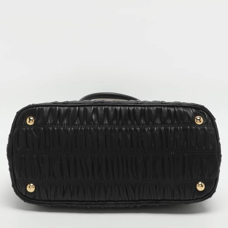 مملوكة مسبقًا Prada Black Nappa Gaufre Leather Tote