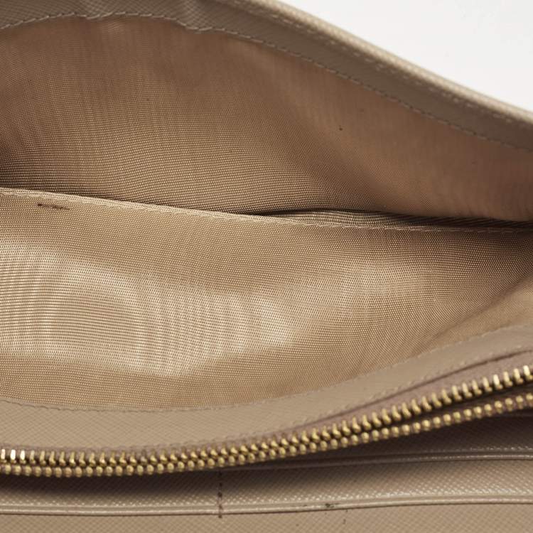 Pre Owned Prada Beige Saffiano Leather Flap Continental Wallet