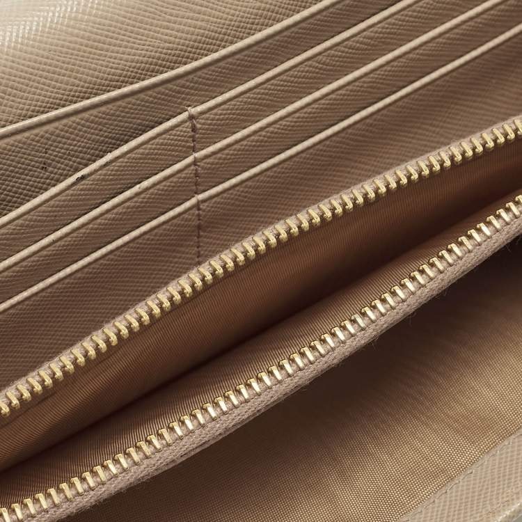 Pre Owned Prada Beige Saffiano Leather Flap Continental Wallet