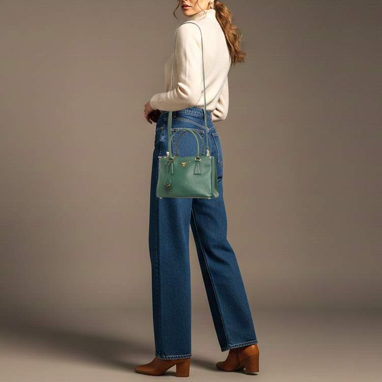 Pre Owned Prada Galleria Double Zip Small Green Saffiano Lux Leather Tote