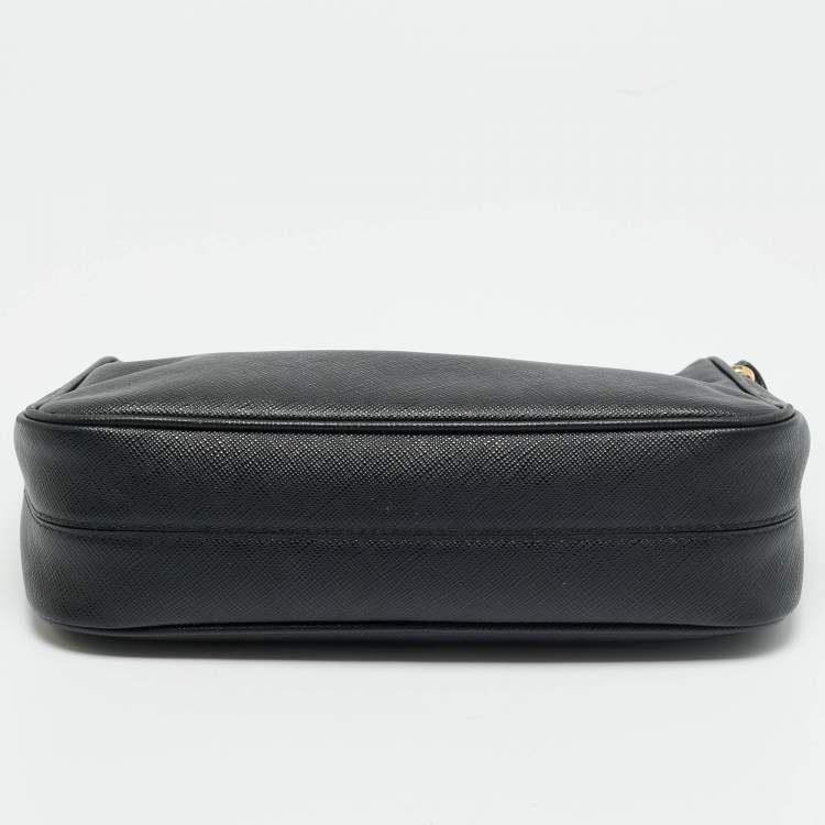 Pre Owned Prada Re-Edition 2005 Black Saffiano Lux Leather Shoulder Bag