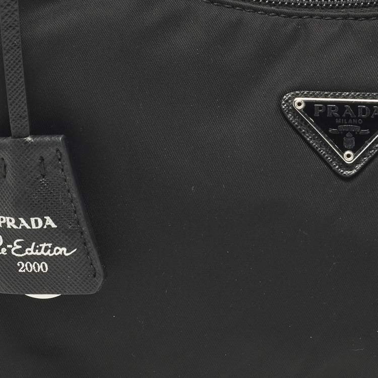 Pre Owned Prada Re-Edition 2000 Black Nylon Shoulder Bag