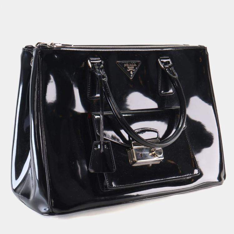 Pre Owned Prada Large Black Patent Galleria Double Zip Handbag