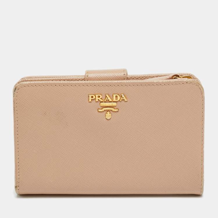 مملوكة مسبقًا Prada Beige Saffiano Leather Flap French Wallet