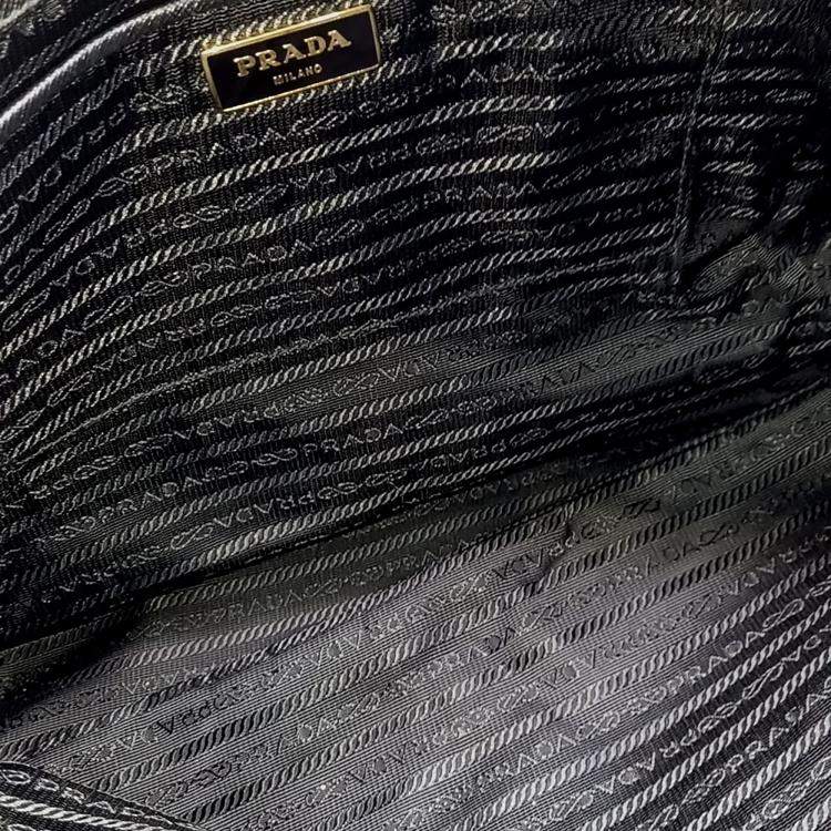 مملوكة مسبقًا Prada Black Nylon fabric shoulder bag