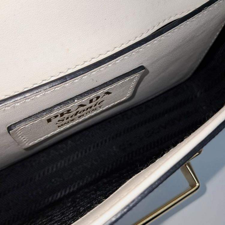 Pre Owned Prada Cream Leather Sidonie Crossbody Bag (1BD219)