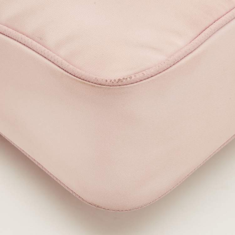 Pre Owned Prada Re-Edition 2005 Light Pink Nylon Shoulder Bag