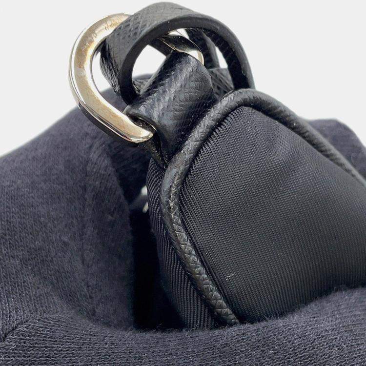 Pre Owned Prada Re-Edition 2005 Re-Nylon Shoulder Bag Black Nylon