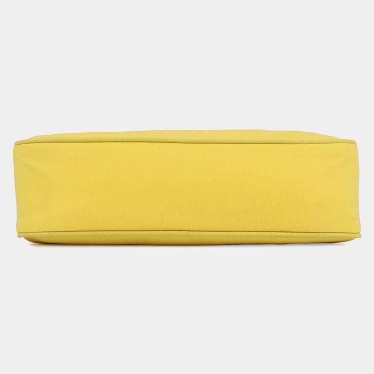 مملوكة مسبقًا Prada Re-Edition 2005 Re-Nylon Shoulder Bag Yellow Nylon Leather