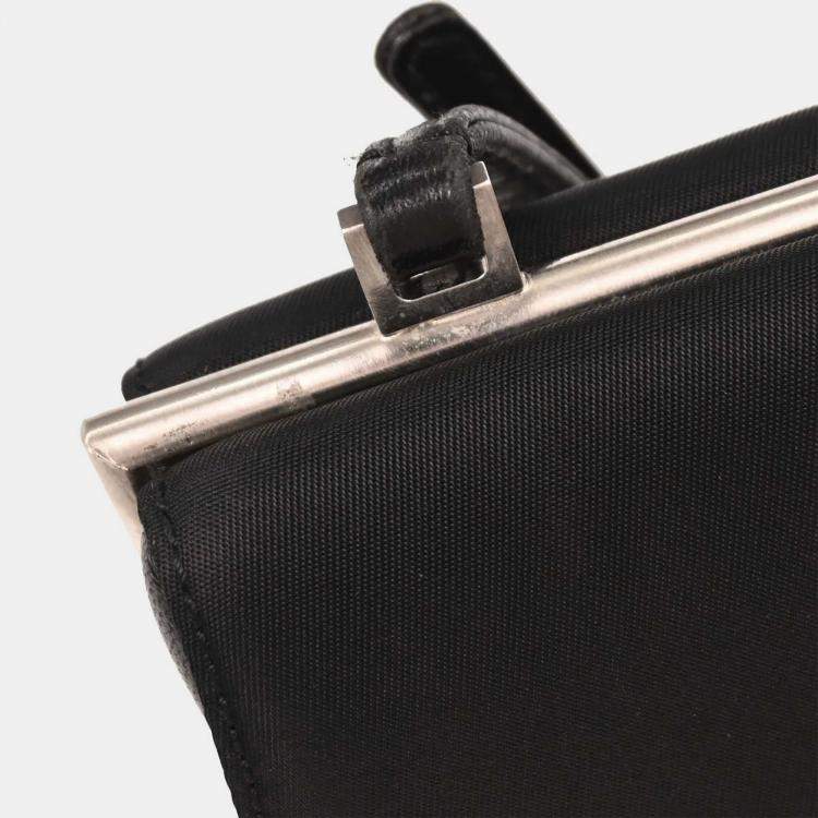 مملوكة مسبقًا Prada Black Nylon Shoulder Bag