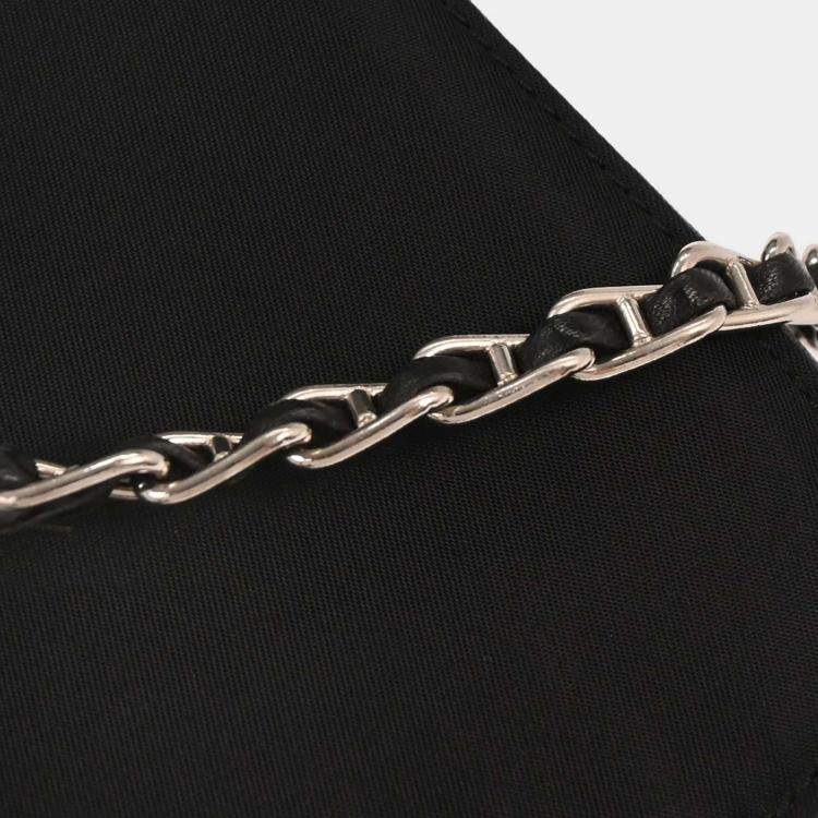 مملوكة مسبقًا Prada Black Nylon Shoulder Bag