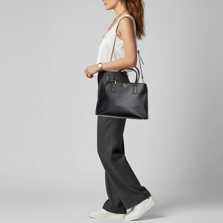 Pre Owned Prada Galleria Medium Black Saffiano Lux Leather Zip Tote