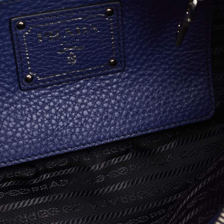 مملوكة مسبقًا Prada Blue Daino Leather Wristlet  Pouch