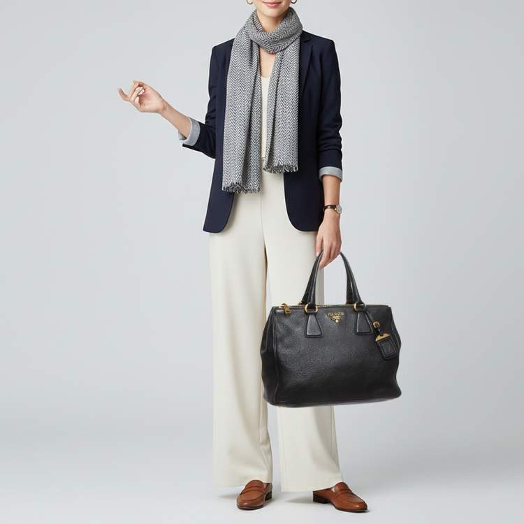 Pre Owned Prada Double Zip Black Vitello Daino Leather Tote