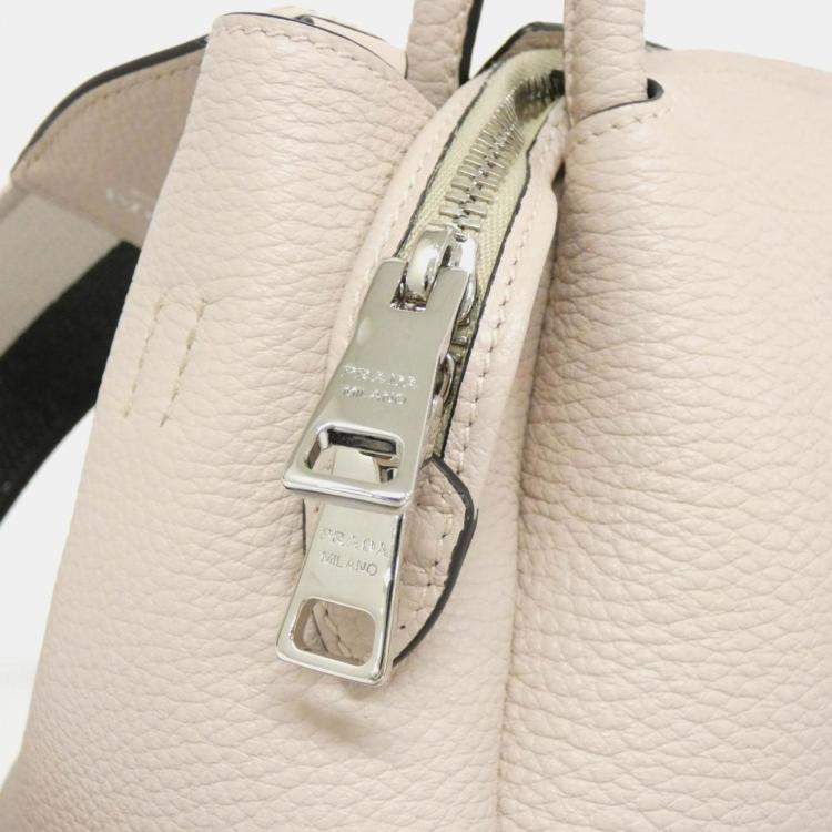 Pre Owned Prada Light pink Vitello Daino Handbag