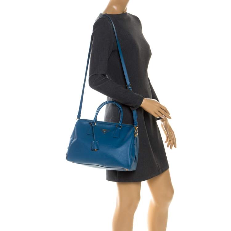 Pre Owned Prada Blue Saffiano Lux Leather Boston Bag